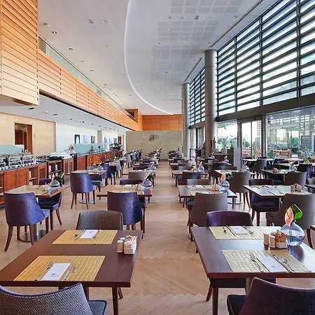 Otel Eurostars Grand Marina Gl 5*